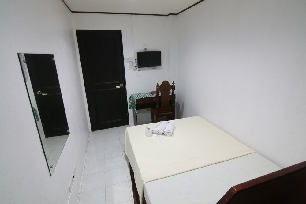 Hotel Juliano Manila Zewnętrze zdjęcie